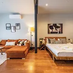 Benesta Guest Teori Istanbul