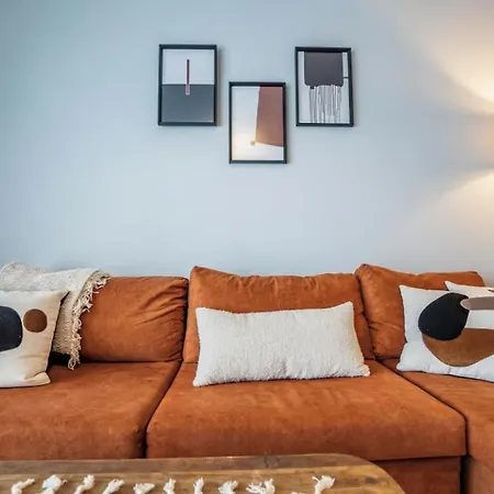 Hotel Benesta Guest Teori