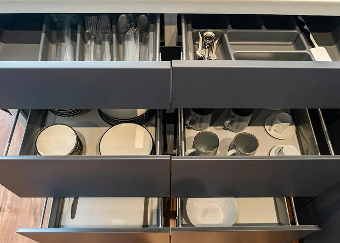 Hotel Benesta Guest Teori *