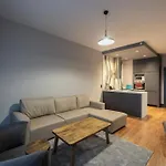 Benesta Guest Teori